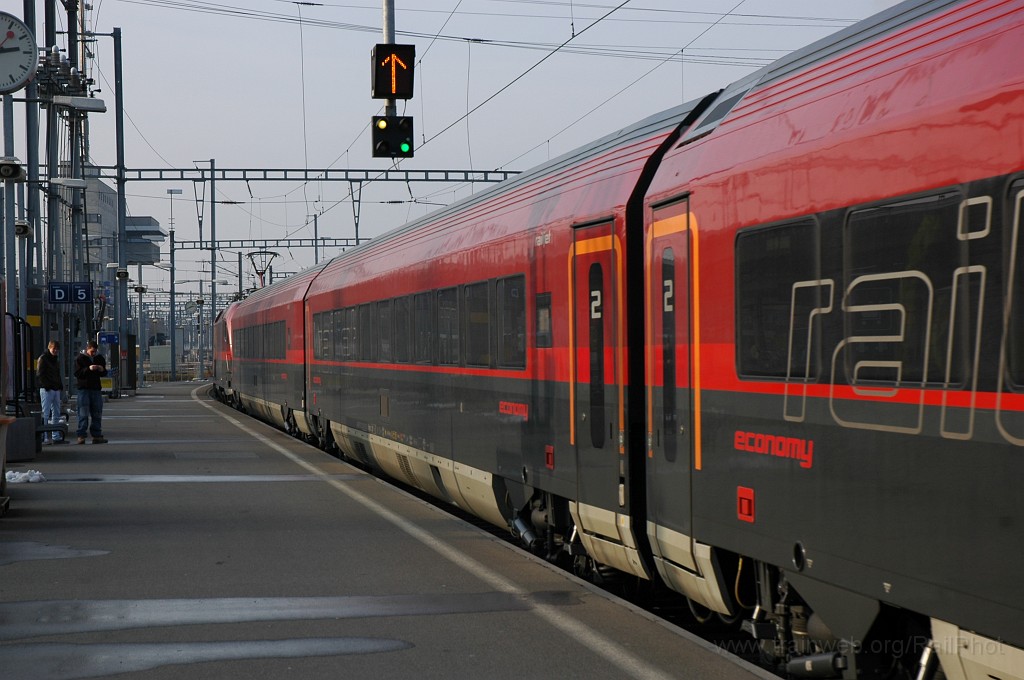 1809-0047-230110.jpg - ÖBB 1116.215-3 «Spirit of Salzburg» / Zürich HB 23.1.2010