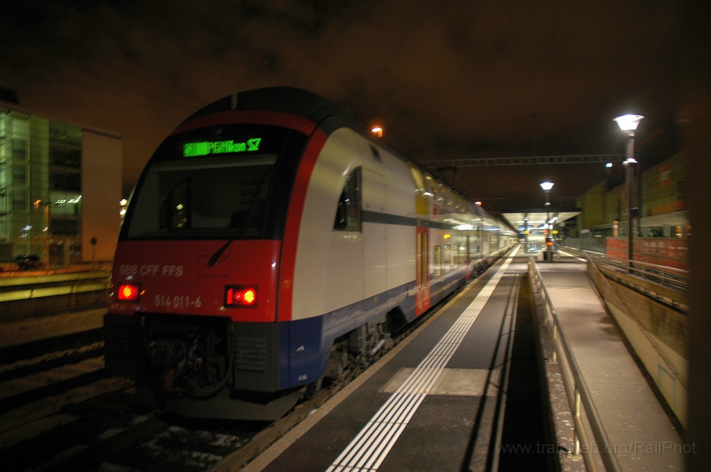 1811-0036-030210.jpg - SBB-CFF RABe 514.011-6 / RAe 514.111-4 / Wallisellen SBB 3.2.2010