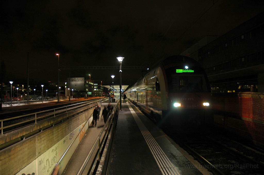 1811-0042-030210.jpg - SBB-CFF RABe 514.024-9 / RAe 514.124-7 / Wallisellen SBB 3.2.2010