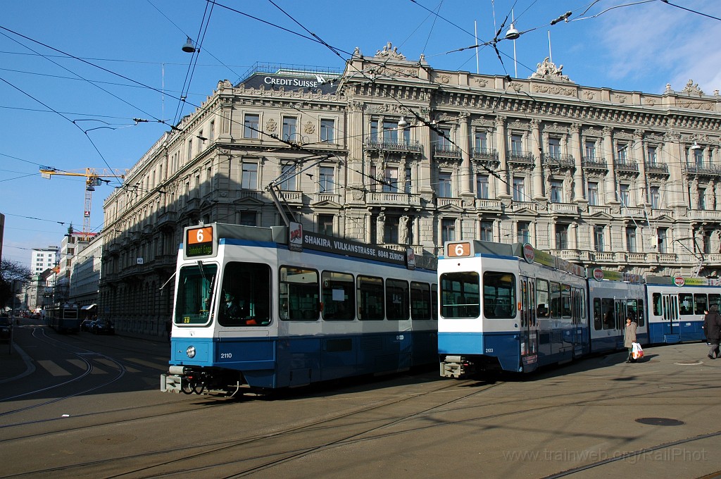 1813-0016-200210.jpg - VBZ Be 4/8 2110 + 2103 / Paradeplatz 20.2.2010