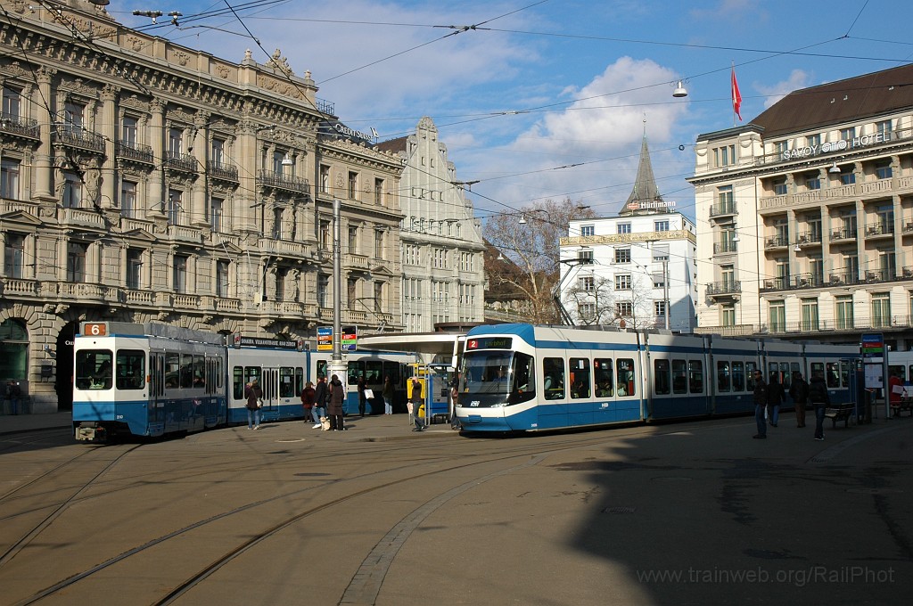 1814-0008-200210.jpg - VBZ Be 4/8 2110 + Be 5/6 3028 / Paradeplatz 20.2.2010