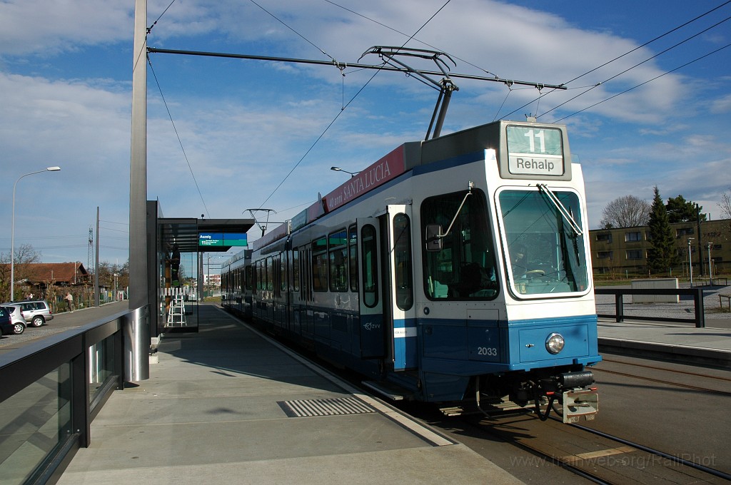 1828-0047-250310.jpg - VBZ Be 4/6' 2033 + 2308 / Auzelg 25.3.2010