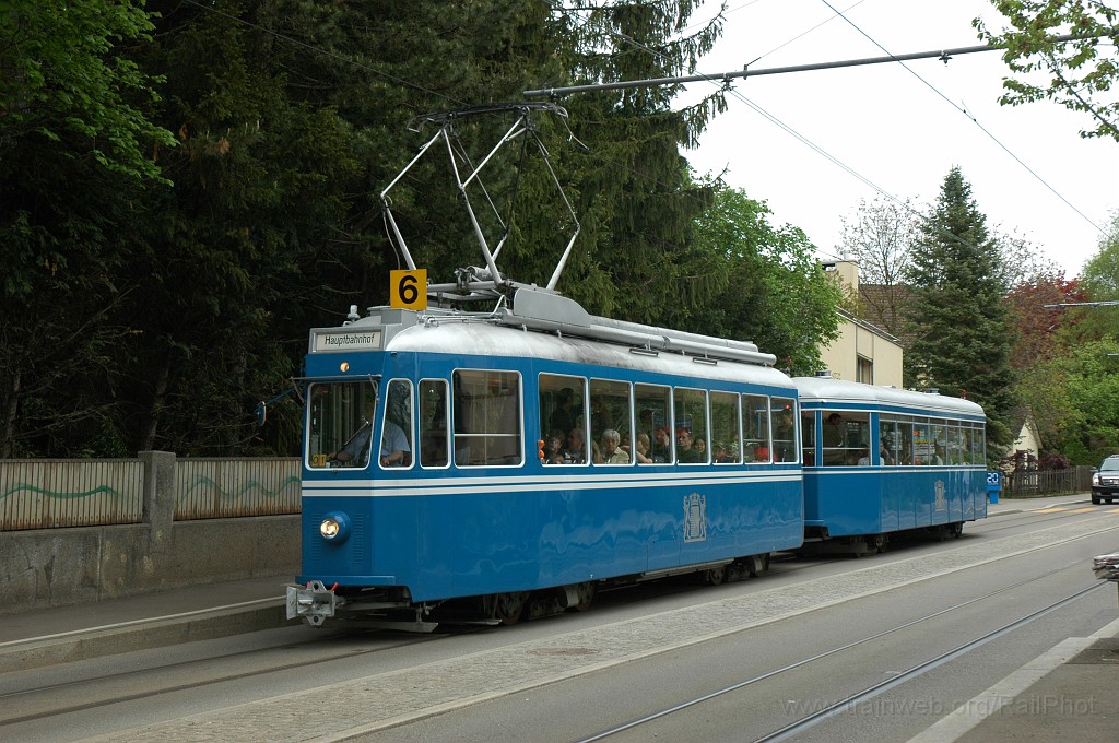 1869-0001-090510.jpg - APS Ce 4/4 1392 + C4.732 / Susenbergstrasse 9.5.2010