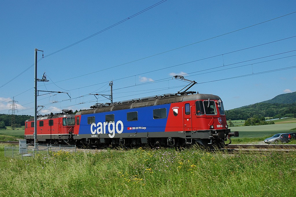 1883-0041-040610.jpg - SBB-CFF Re 620.069-5 «Hägendorf» + Ref 4/4" 11168 / Otelfingen (Würenloserstrasse) 4.6.2010
