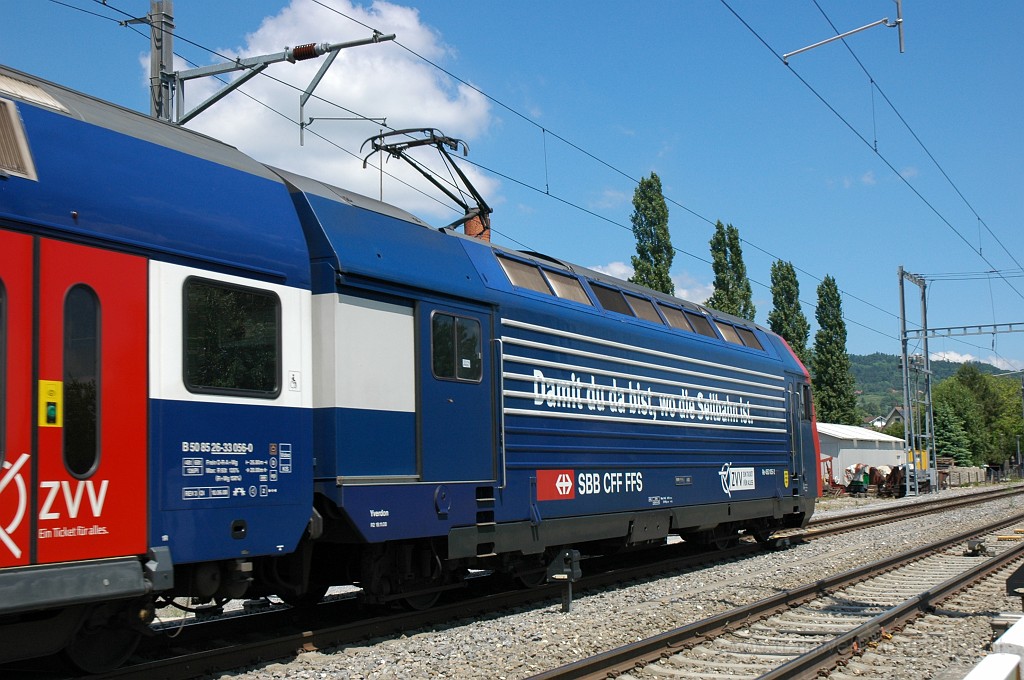 1884-0032-040610.jpg - SBB-CFF Re 450.105-2 «Herrliberg» / Otelfingen (Würenloserstrasse) 4.6.2010