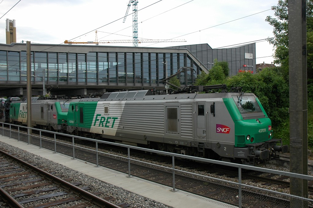 1886-0024-080610.jpg - SNCF BB 37051 + BB 37058 / Basel SBB 8.6.2010