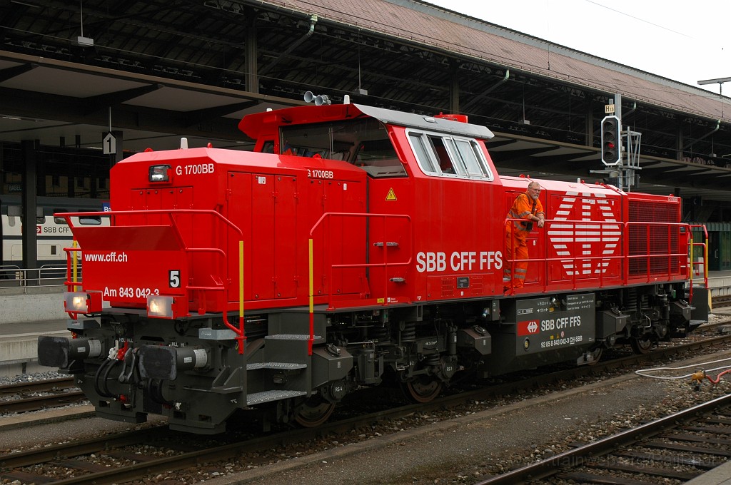 1889-0007-080610.jpg - SBB-CFF Am 843.042-3 / Basel SBB 8.6.2010