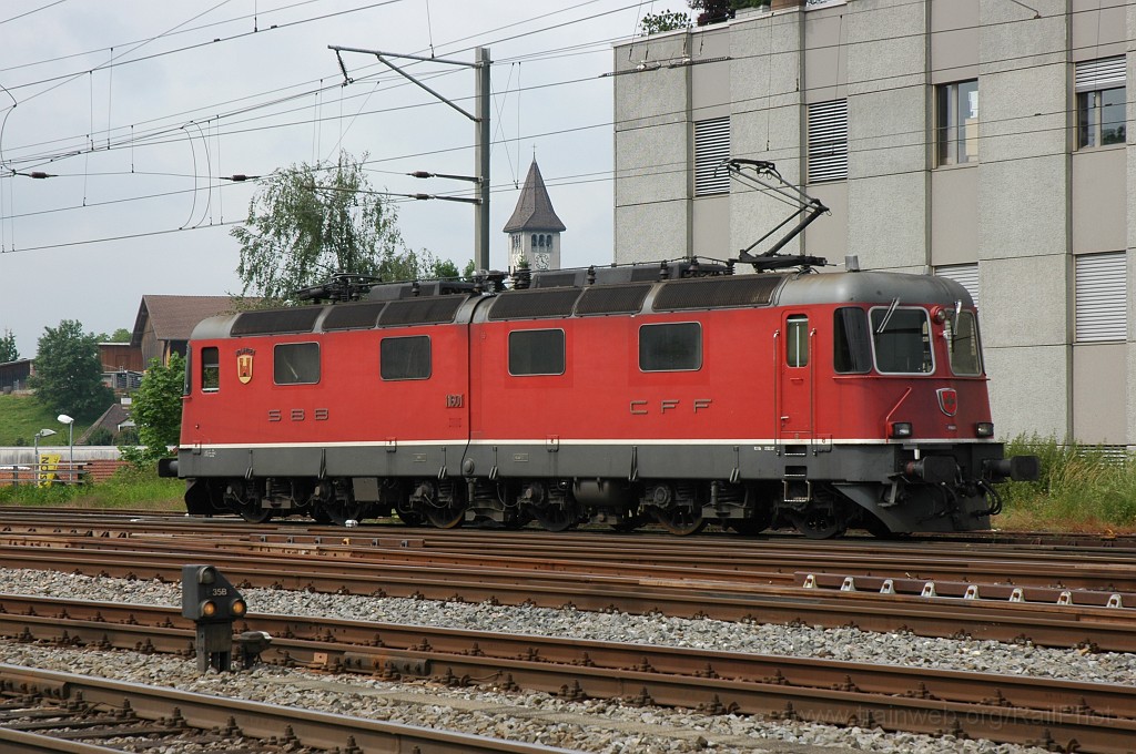 1893-0007-150610.jpg - SBB-CFF Re 6/6 11601 «Wolhusen» / Wetzikon 15.6.2010
