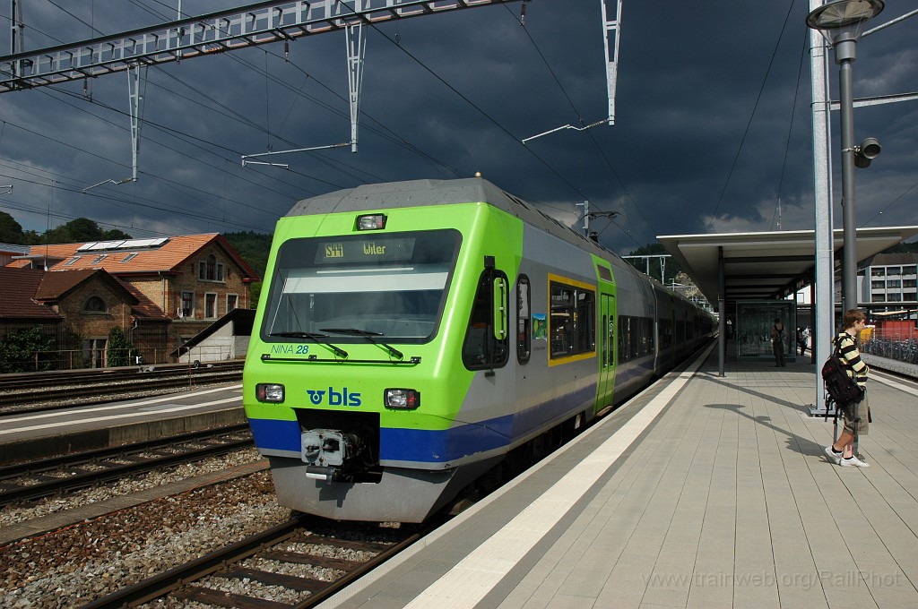 1912-0021-220610.jpg - BLS RABe 525.028-7 / Burgdorf 22.6.2010