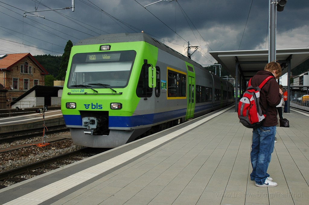 1912-0041-220610.jpg - BLS RABe 525.028-7 / Burgdorf 22.6.2010