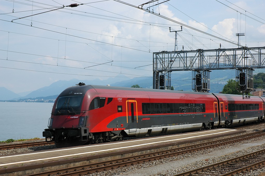 1921-0011-060710.jpg - ÖBB Afmpz 73 81 80-90 704-5 «Spirit of Austria» / Wädenswil 6.7.2010