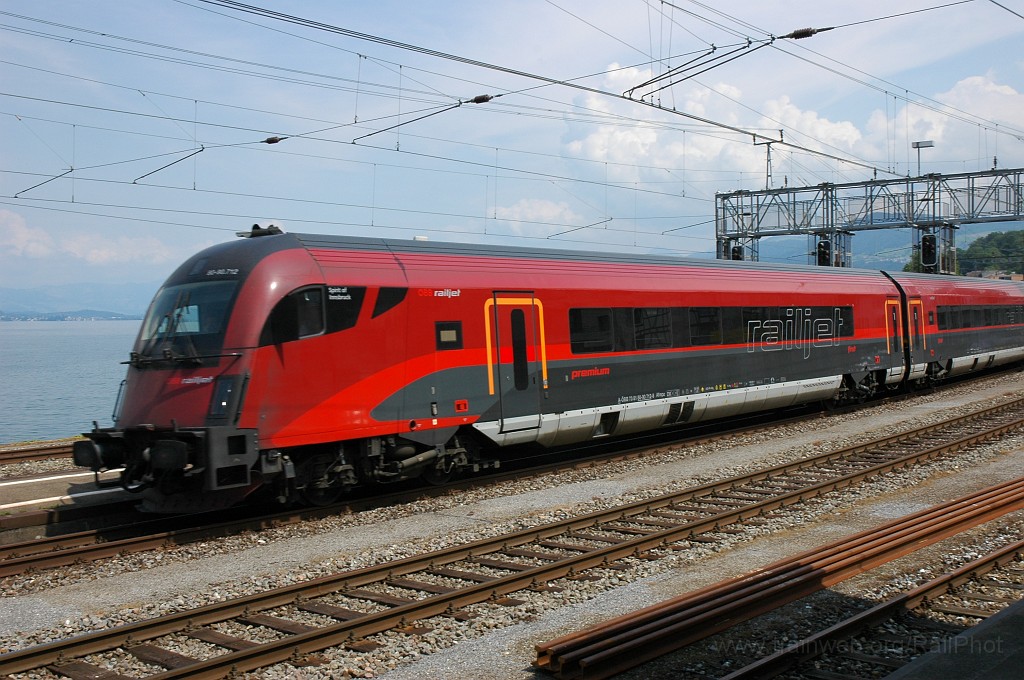 1921-0019-060710.jpg - ÖBB Afmpz 73 81 80-90 712-8 «Spirit of Innsbruck» / Wädenswil 6.7.2010
