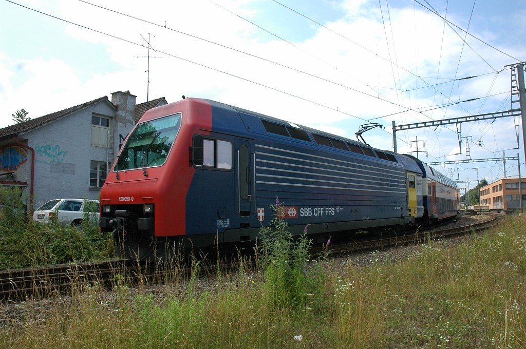 1928-0033-150710.jpg - SBB-CFF Re 450.050-0 «Wien» / Zürich-Seebach 15.7.2010