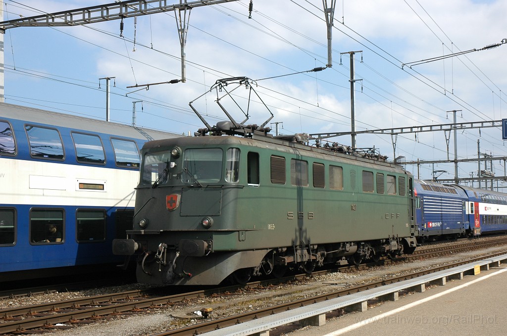 1929-0028-150710.jpg - SBB-CFF Ae 6/6 11427 «Stadt Bern» / Dietikon 15.7.2010