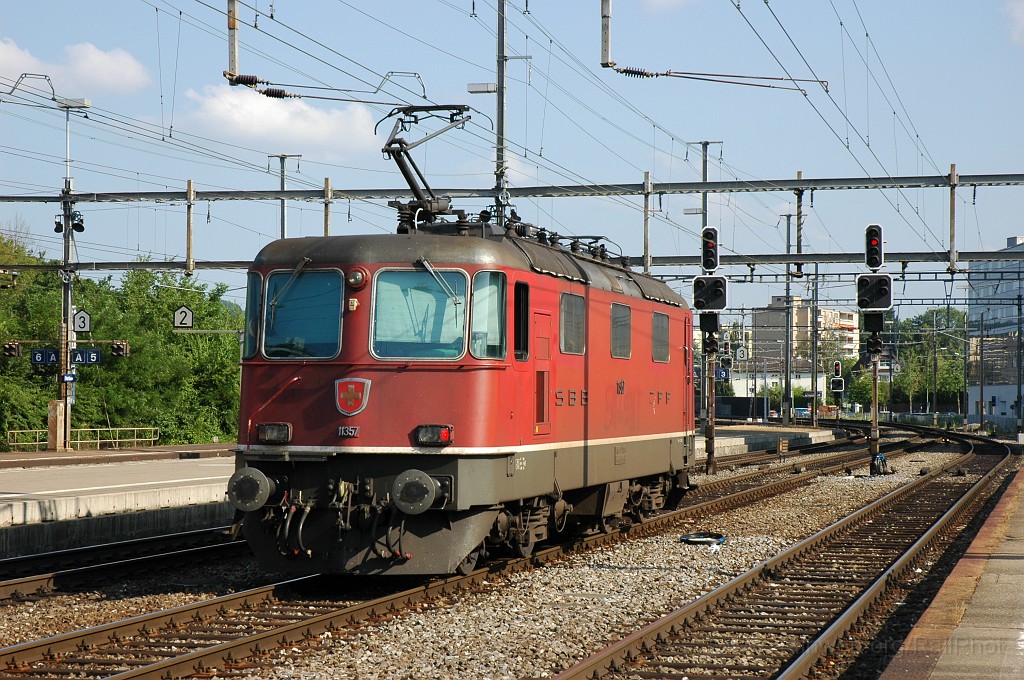 1931-0045-150710.jpg - SBB-CFF Re 4/4''' 11357 / Dietikon 15.7.2010