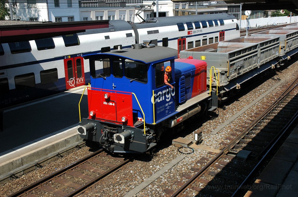 1937-0033-200710.jpg - SBB-CFF Tm 232.139-6 / Hinwil 20.7.2010