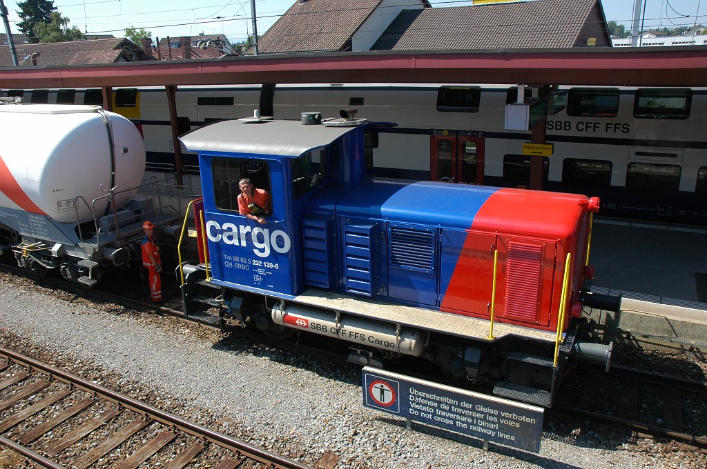 1937-0047-200710.jpg - SBB-CFF Tm 232.139-6 / Hinwil 20.7.2010