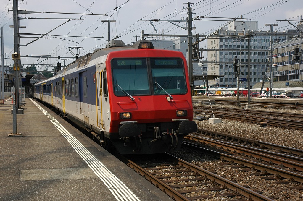 1943-0039-220710.jpg - SBB-CFF RBDe 560.052-3 «Dagmersellen» / Aarau 22.7.2010