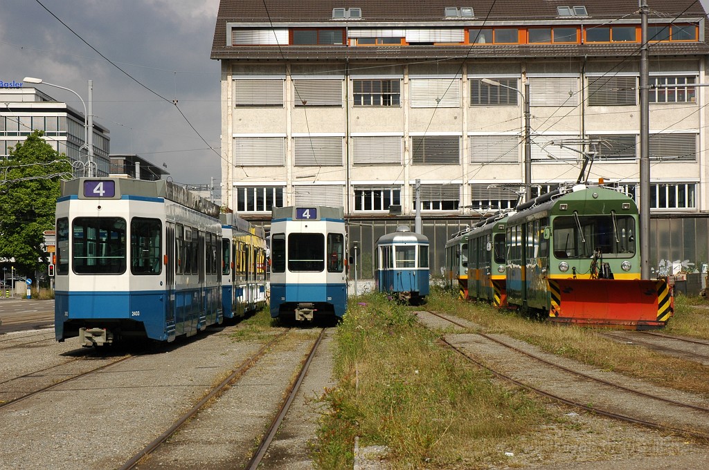 1953-0050-270710.jpg - VBZ Be 2/4 2403 + Be 4/6' 2022 + Be 4/8 2109 + B4 790 + Xe 4/4 1924 + 1923 + 1925 / Escher-Wyss Platz 27.7.2010