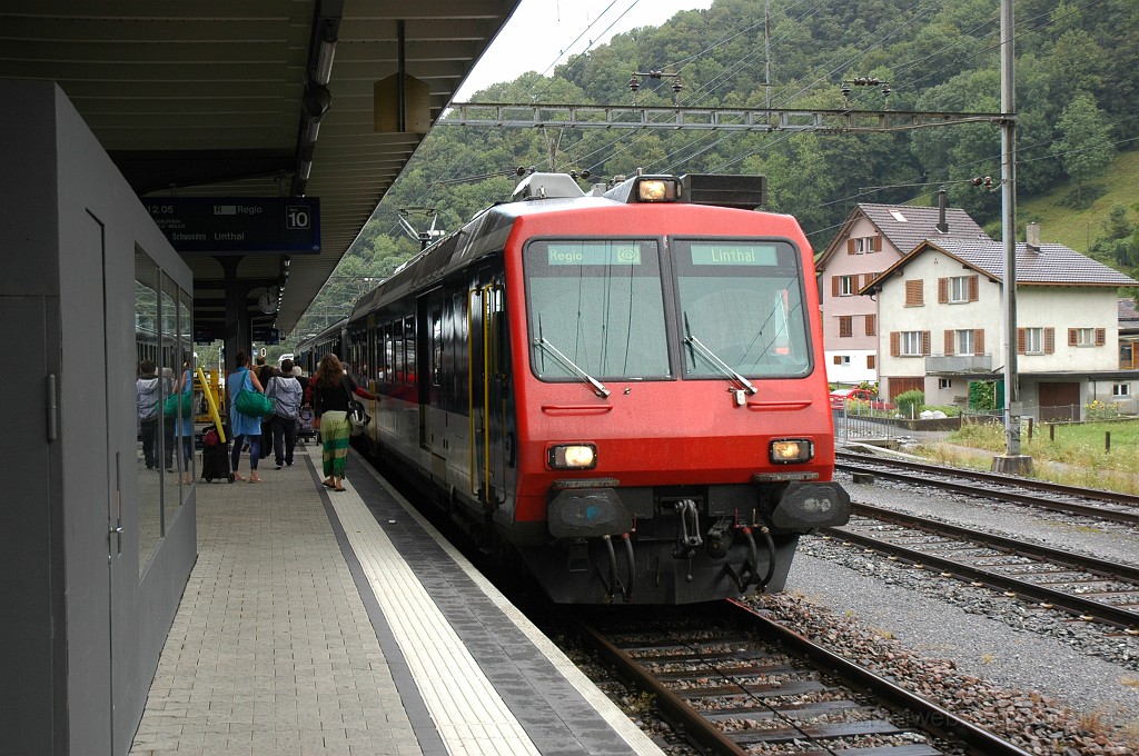 1954-0028-270710.jpg - SBB-CFF RBDe 560.120-8 «Netstal» / Ziegelbrücke 27.7.2010