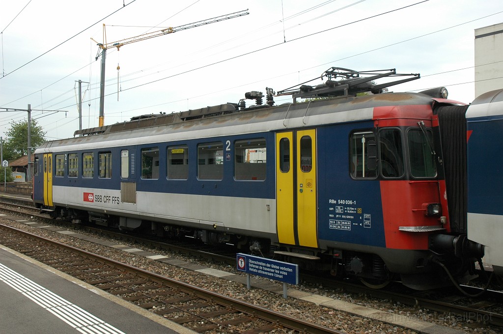 1964-0012-180810.jpg - SBB-CFF RBe 540.036-1 / Wallisellen 18.8.2010
