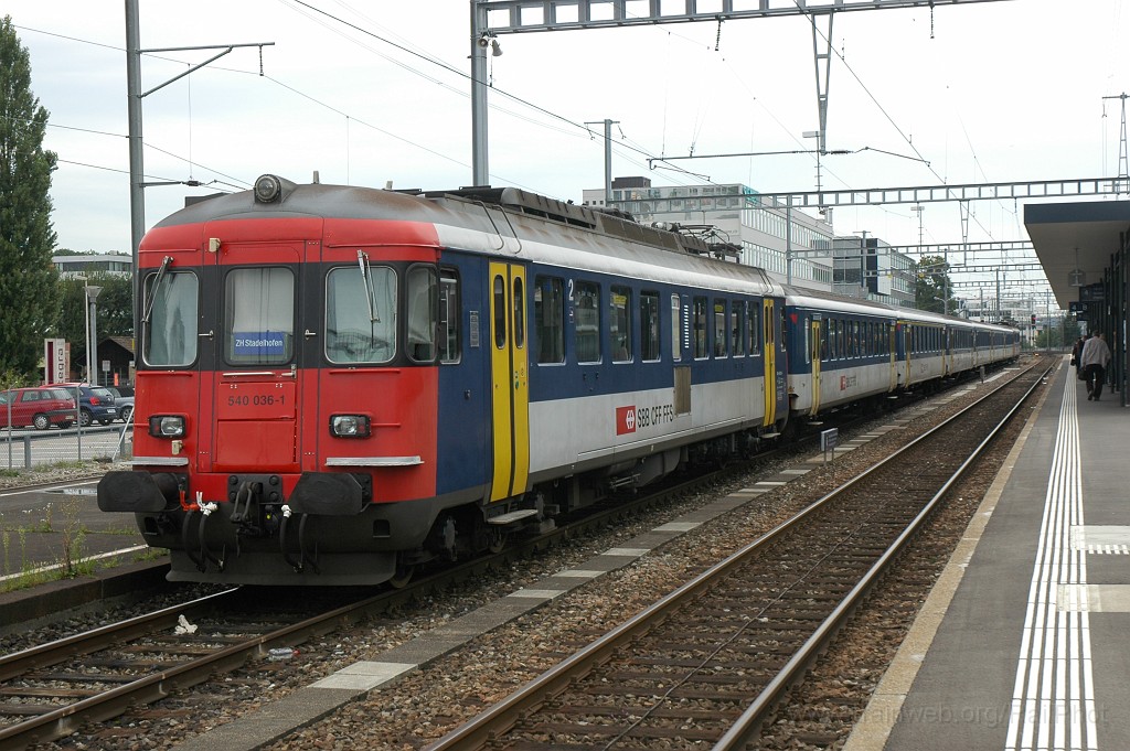 1964-0020-180810.jpg - SBB-CFF RBe 540.036-1 / Wallisellen 18.8.2010