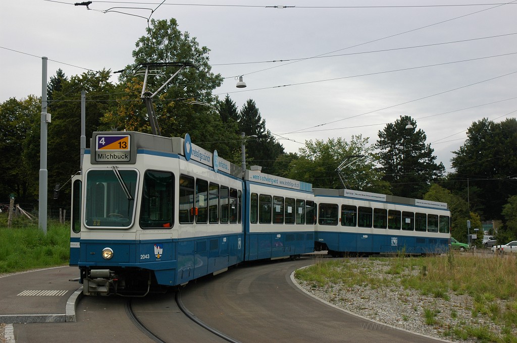 1964-0027-180810.jpg - VBZ Be 4/6' 2043 «Rennweg» + Be 2/4 2404 / Albisgütli 18.8.2010