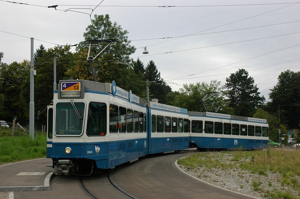 1964-0028-180810.jpg - VBZ Be 4/6' 2043 «Rennweg» + Be 2/4 2404 / Albisgütli 18.8.2010