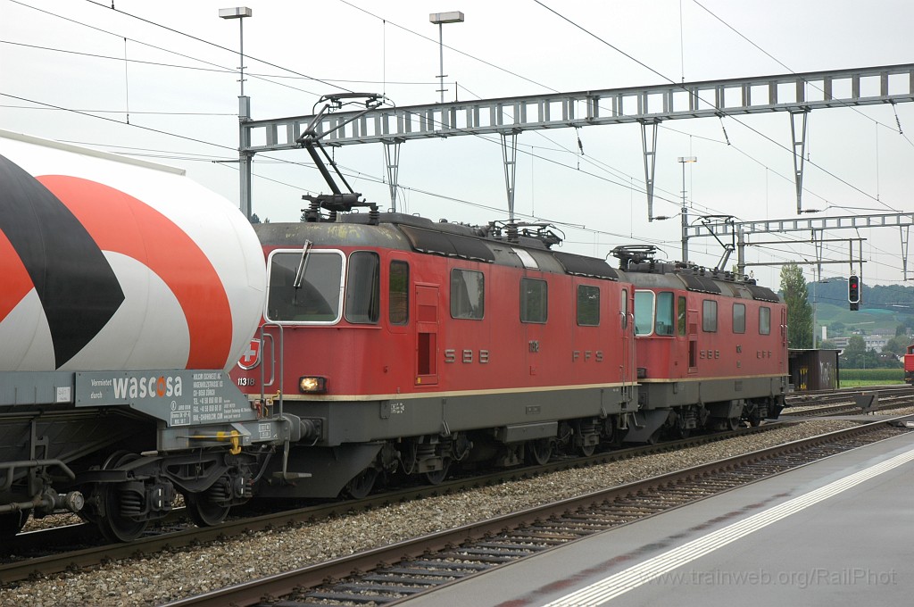 1964-0046-180810.jpg - SBB-CFF Re 4/4'' 11318 + 11254 / Pfäffikon SZ 18.8.2010