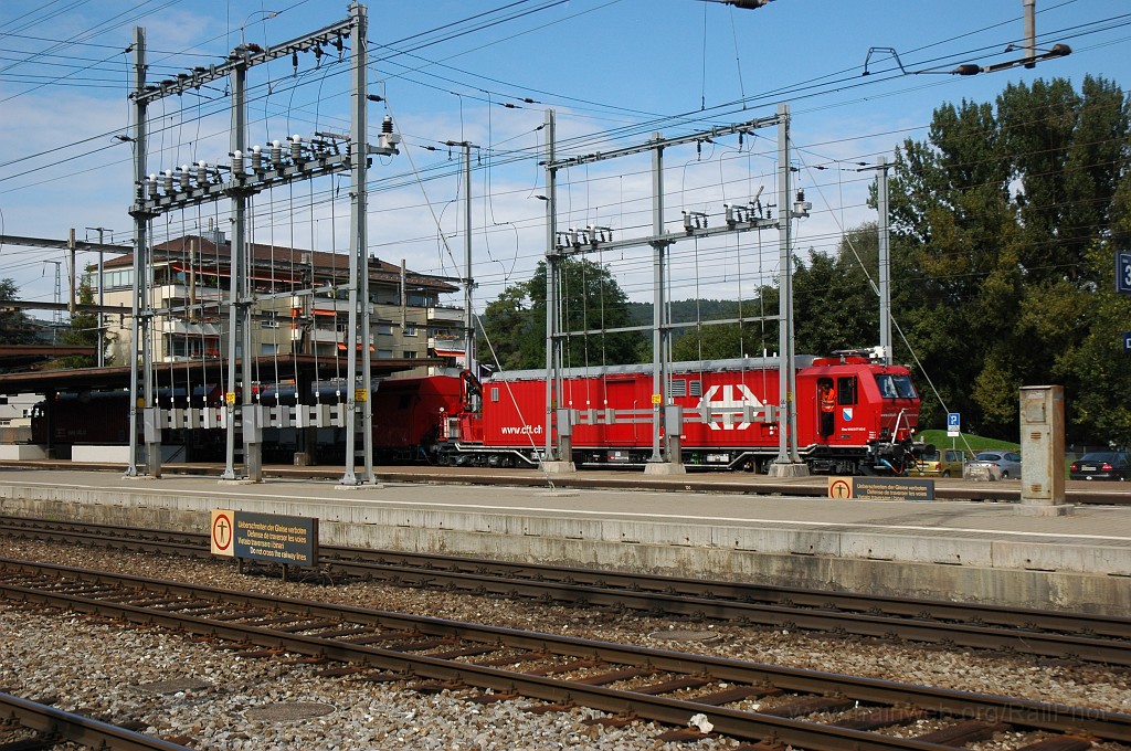 1972-0023-250810.jpg - SBB-CFF XTmas 99 85 9177 003-2 + Xans 99 85 9375 003-2 + XTmas 99 85 9174 003-5 / Dietikon 25.8.2010