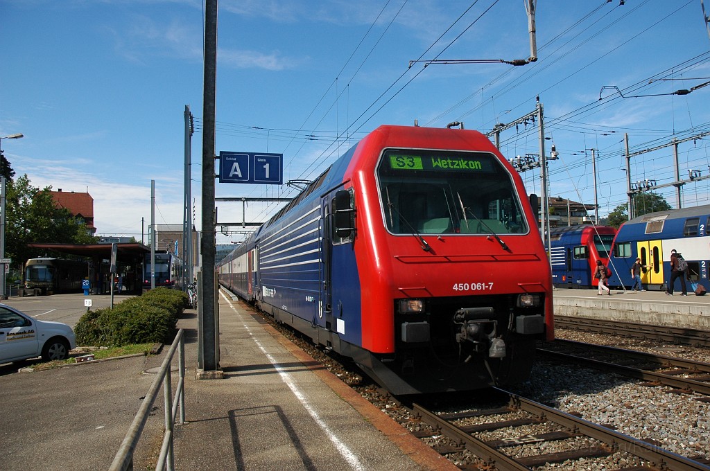 1972-0050-250810.jpg - SBB-CFF Re 450.061-7 «Mönchaltorf» / Dietikon 25.8.2010