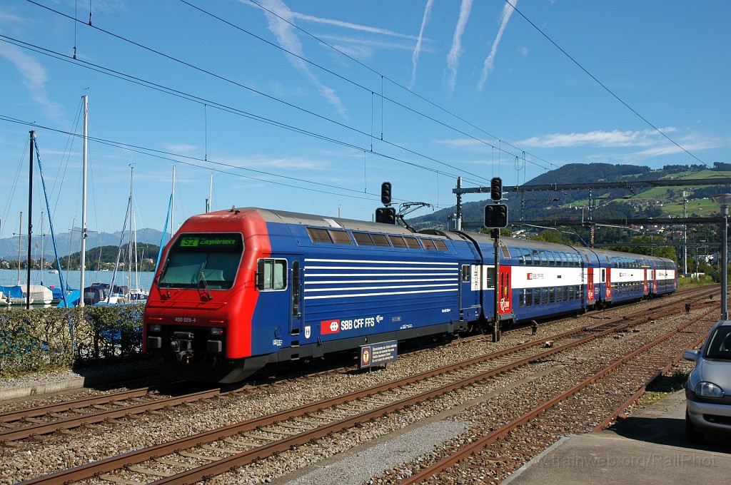 1978-0008-260810.jpg - SBB-CFF Re 450.029-4 «Altikon» / Richterswil 26.8.2010