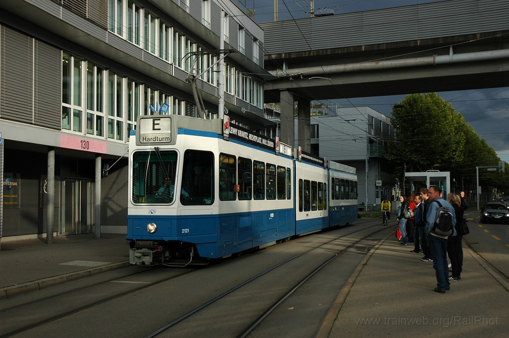 1991-0009-051010.jpg - VBZ Be 4/8 2121 / Fischerweg 5.10.2010