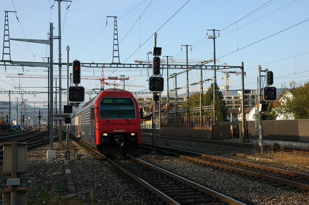 1993-0036-081010.jpg - SBB-CFF Re 450.089-8 «Bäretswil» / Dietikon 8.10.2010