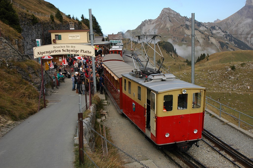 1996-0039-101010.jpg - SPB He 2/2 19 «Flühblume» / Schynige Platte 10.10.2010