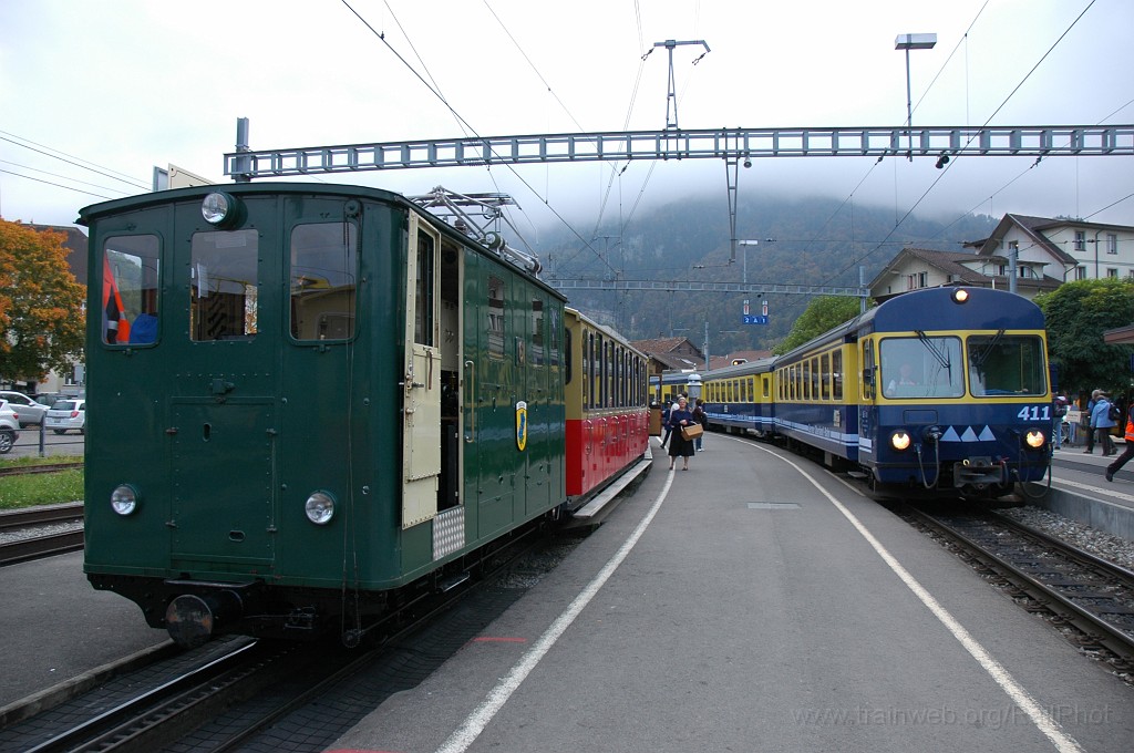 1996-0047-101010.jpg - SPB He 2/2 61 «Enzian» + BOB ABt 411 / Wilderswil 10.10.2010