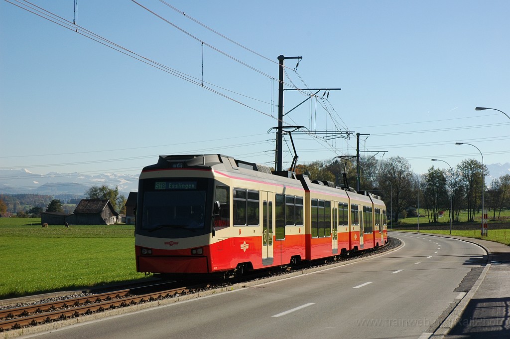 2013-0022-271010.jpg - FB Be 4/6 70 + 71 / Langwies 27.10.2010