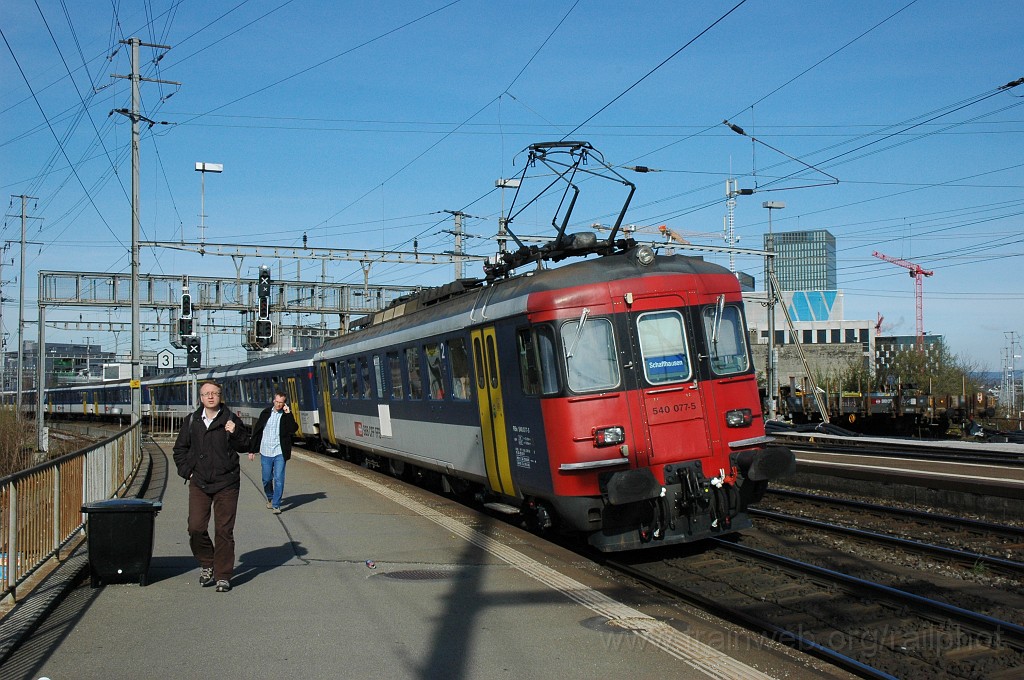 2087-0001-010411.jpg - SBB-CFF RBe 540.077-5 / Zürich-Oerlikon 1.4.2011
