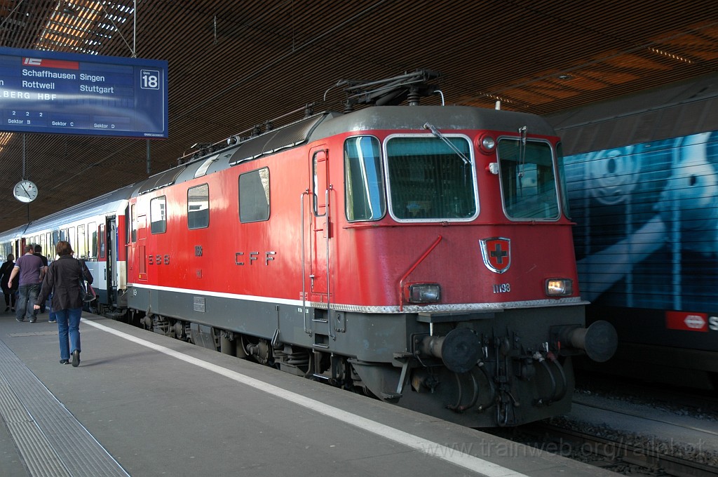 2087-0050-060411.jpg - SBB-CFF Re 4/4'' 11198 / Zürich HB 6.4.2011