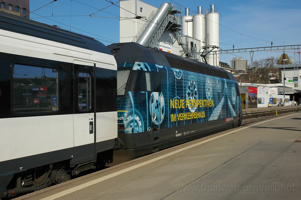 2088-0030-060411.jpg - SBB-CFF Re 460.080-5 «Tre Valli / Neue Perspektiven im Verkehrshaus» / Zürich HB 6.4.2011