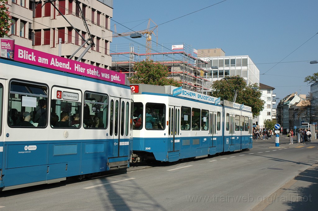 2092-0040-190411.jpg - VBZ Be 4/6'' 2048 + Be 4/6' 2313 / Kalkbreite 19.4.2011