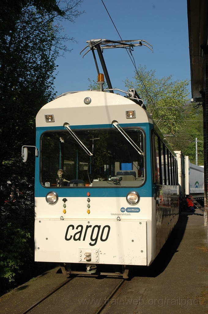 2093-0027-190411.jpg - VBZ Xe 4/4 1922 «Cargotram» / Burgwies 19.4.2011