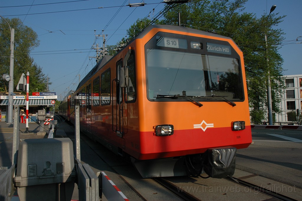 2096-0038-210411.jpg - SZU Be 556.526-2 / Friesenberg 21.4.2011