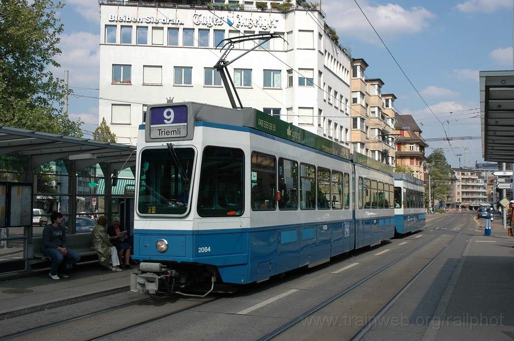 2100-0050-260411.jpg - VBZ Be 4/6'' 2084 + Be 2/4 2416 / Goldbrunnenplatz 26.4.2011