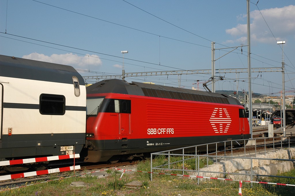 2104-0041-260411.jpg - SBB-CFF Re 460.006-0 «Lavaux» / Zürich HB 26.4.2011