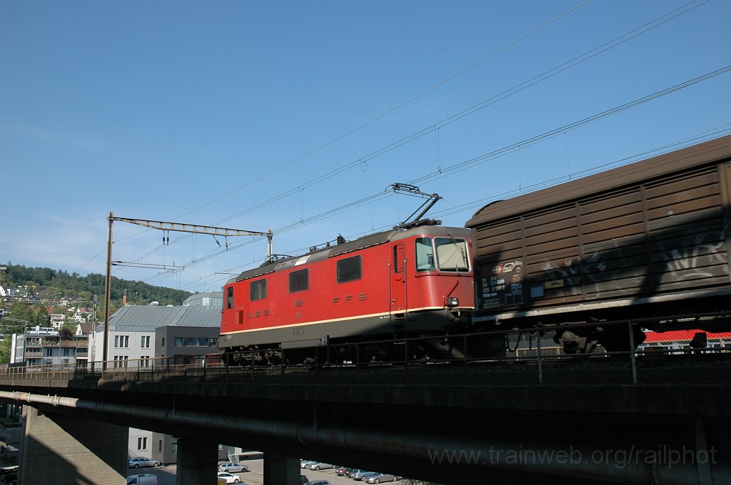 2108-0019-060511.jpg - SBB-CFF Re 4/4'' 11242 / Zürich Käferbergbrücke 6.5.2011
