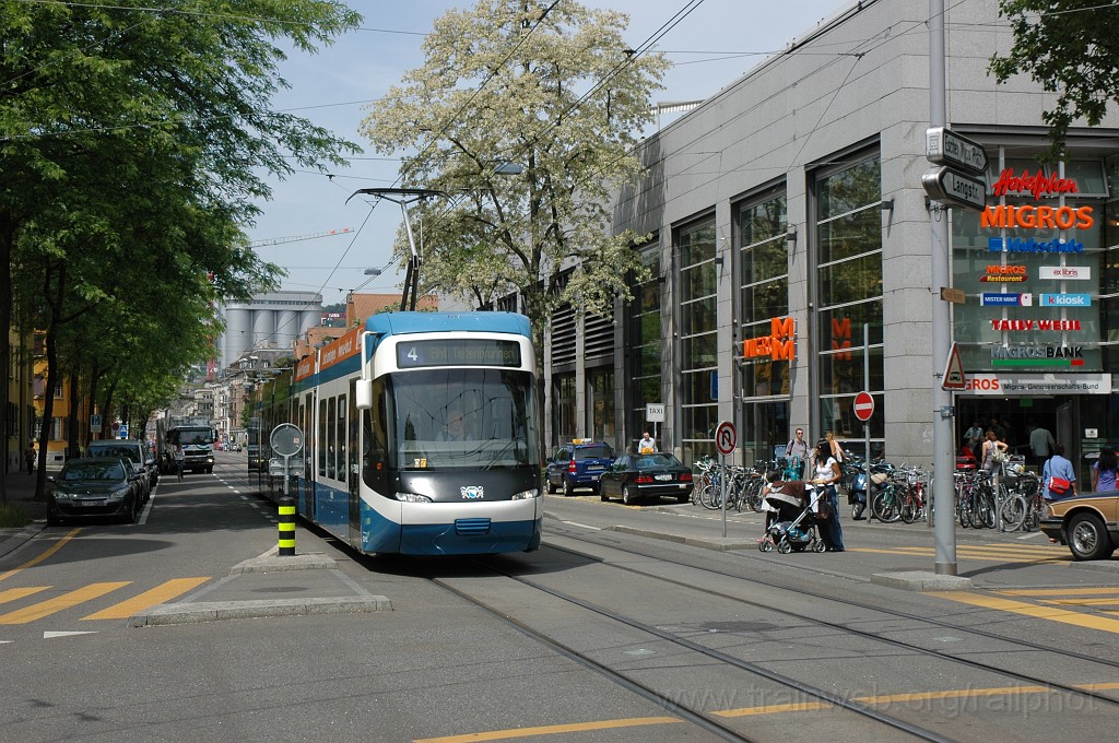 2108-0027-100511.jpg - VBZ Be 5/6 3013 / Limmatplatz 10.5.2011