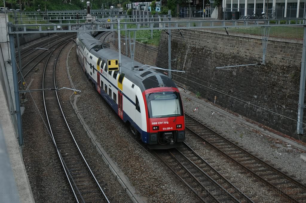 2108-0031-100511.jpg - SBB-CFF RABe 514.059-5 / Lochergut 10.5.2011