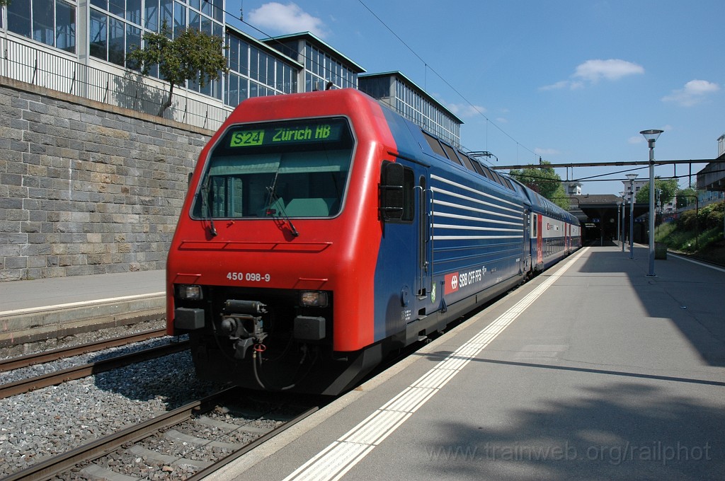2111-0031-130511.jpg - SBB-CFF Re 450.098-9 «Grüningen» / Zürich-Wiedikon 13.5.2011