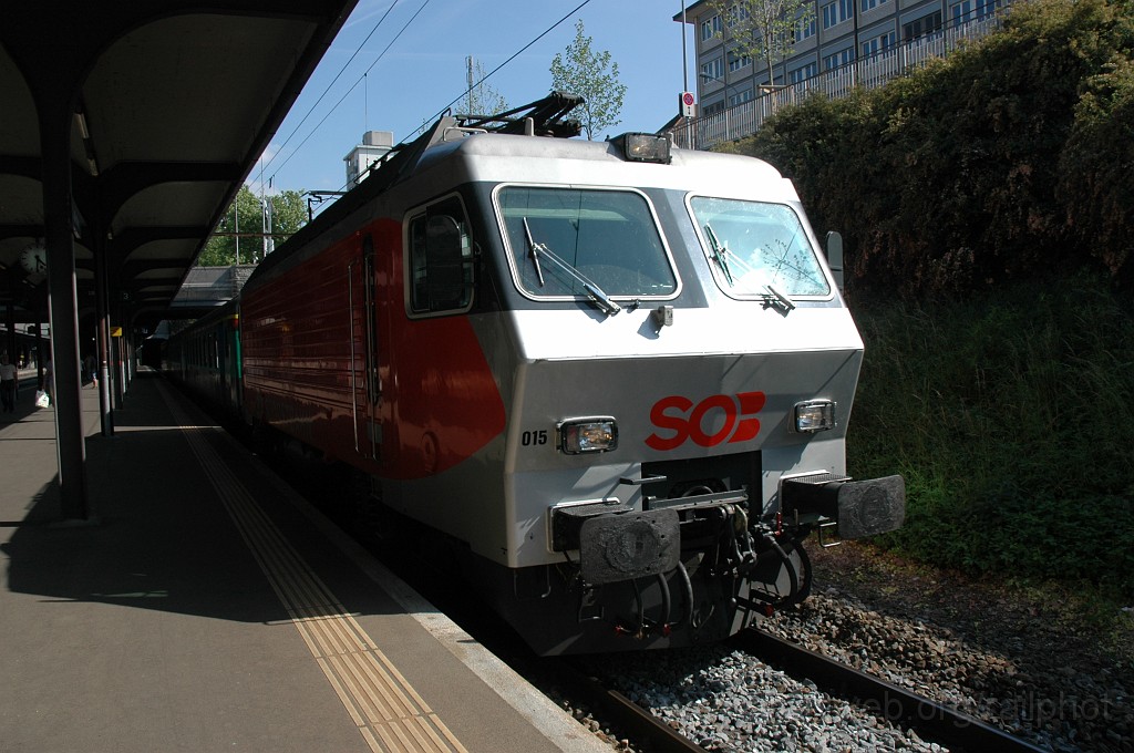 2111-0044-130511.jpg - SOB Re 446.015-0 / Zürich-Wiedikon 13.5.2011